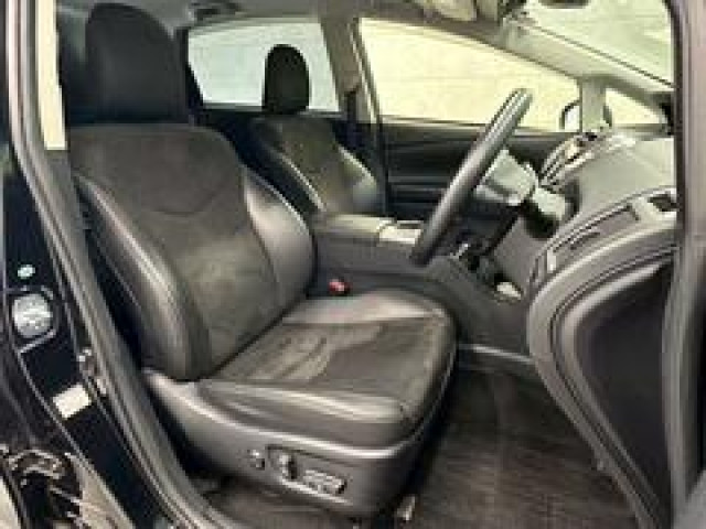 トヨタ プリウスα S ツーリングセレクションの中古車
