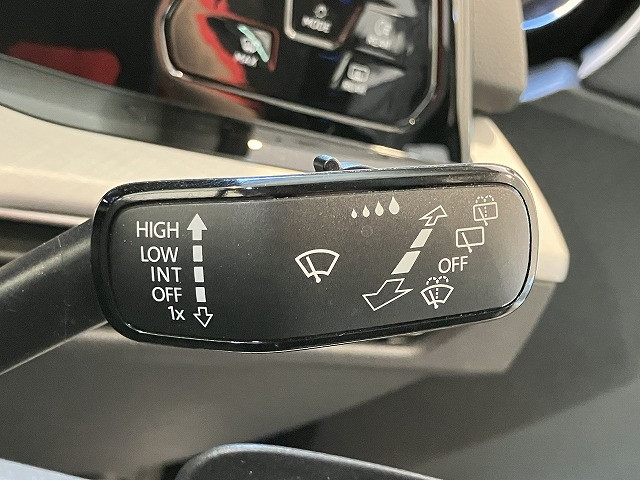 フォルクスワーゲン ゴルフヴァリアント eTSI アクティブの中古車
