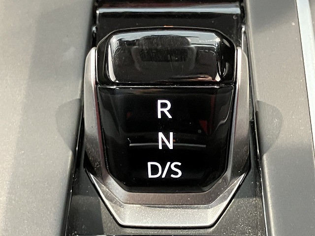 フォルクスワーゲン ゴルフヴァリアント eTSI アクティブの中古車