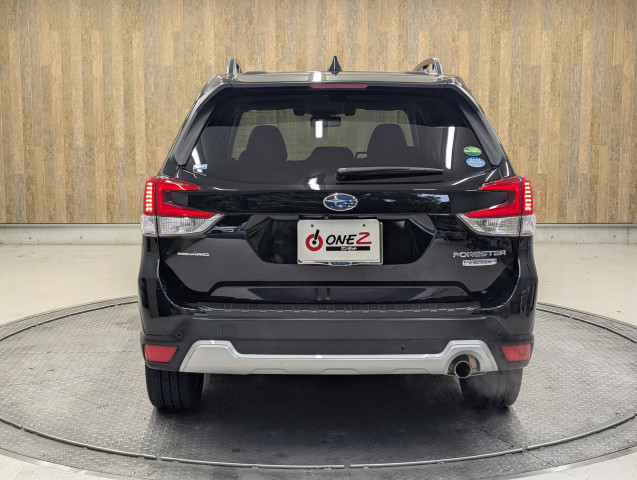 当社の在庫は、全車第三者機関の査定を通った車両ですので、状態に関しましては確かな一台を御案内致しております。