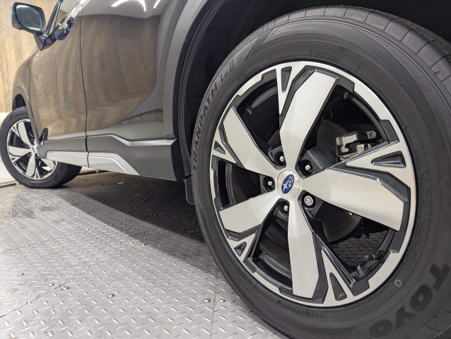 スバル フォレスター 2.0 アドバンス 4WDの中古車