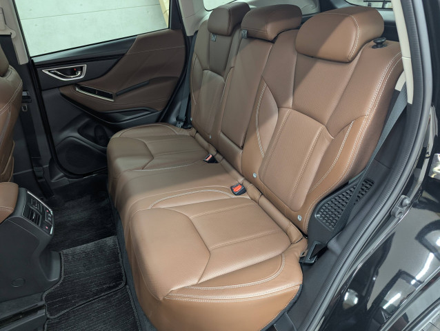 スバル フォレスター 2.0 アドバンス 4WDの中古車