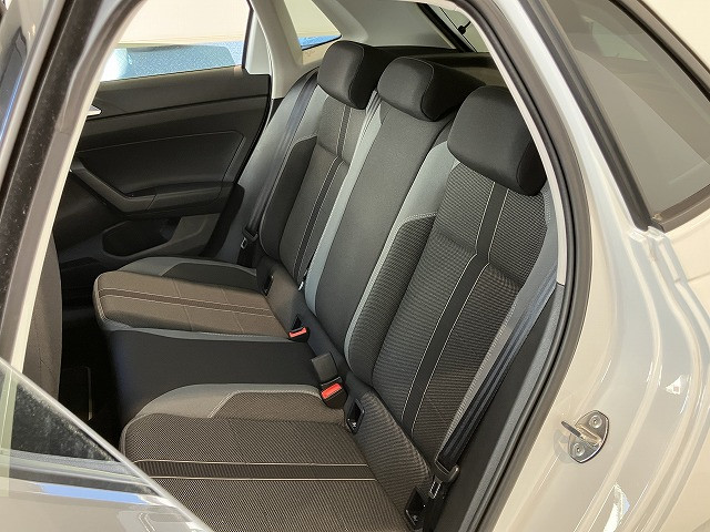 フォルクスワーゲン ポロ TSI アクティブの中古車