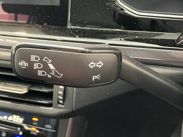フォルクスワーゲン ポロ TSI アクティブの中古車