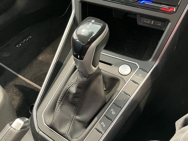 フォルクスワーゲン ポロ TSI アクティブの中古車