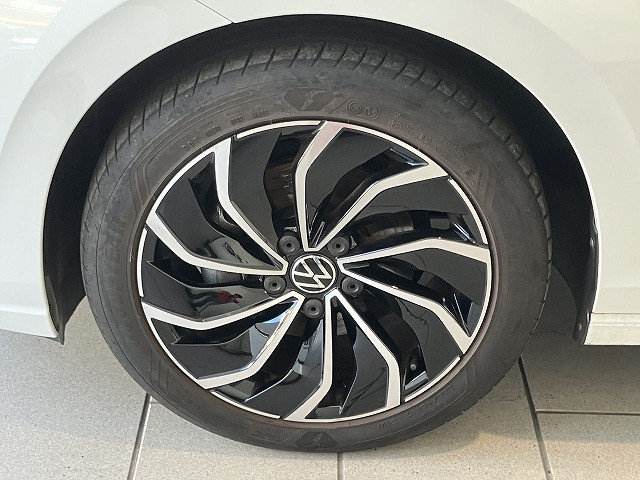 フォルクスワーゲン ゴルフ TDI アクティブ アドバンス プラチナム エディション ディーゼルターボの中古車