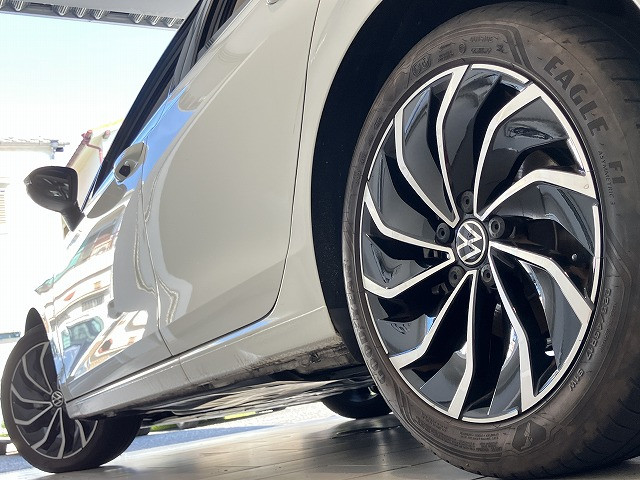 フォルクスワーゲン ゴルフヴァリアント TDI アクティブ アドバンス プラチナム エディション ディーゼルターボの中古車