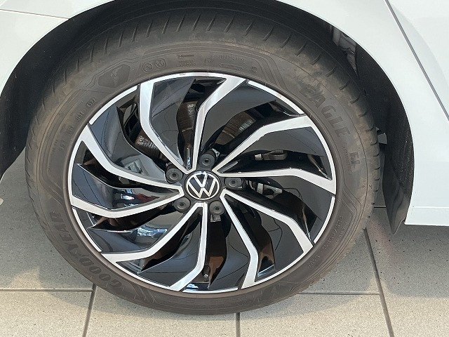 フォルクスワーゲン ゴルフヴァリアント TDI アクティブ アドバンス プラチナム エディション ディーゼルターボの中古車