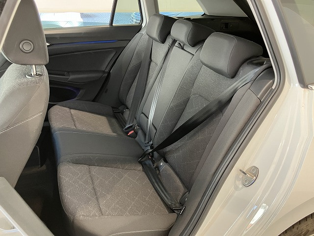 フォルクスワーゲン ゴルフヴァリアント TDI アクティブ アドバンス プラチナム エディション ディーゼルターボの中古車