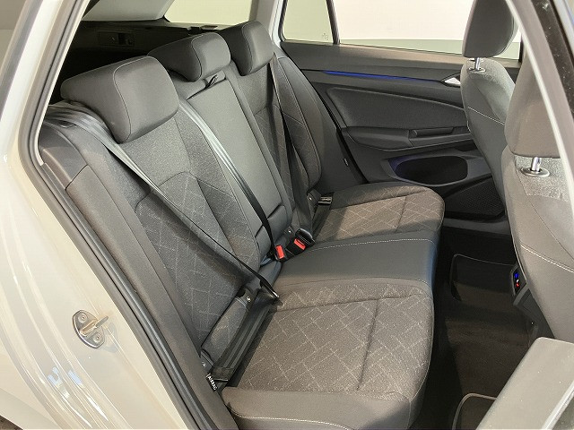 フォルクスワーゲン ゴルフヴァリアント TDI アクティブ アドバンス プラチナム エディション ディーゼルターボの中古車