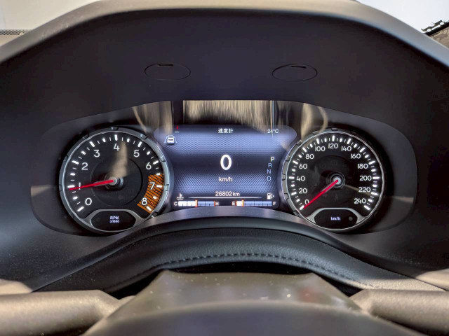 ジープ レネゲード リミテッドの中古車