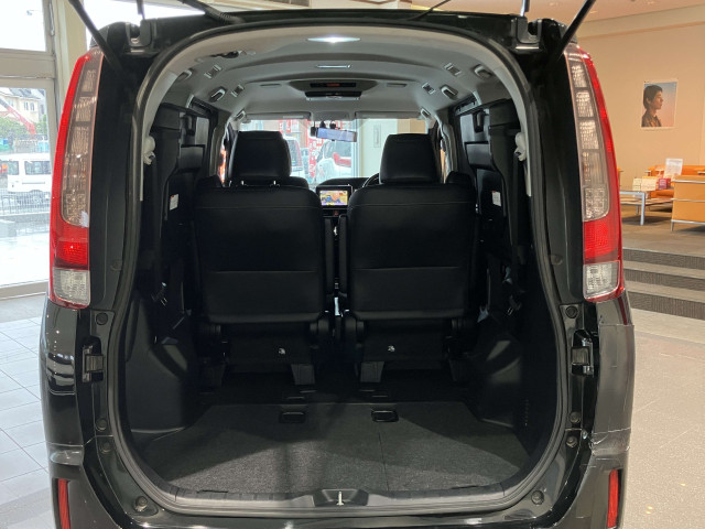 トヨタ エスクァイア 1.8 ハイブリッド Giの中古車
