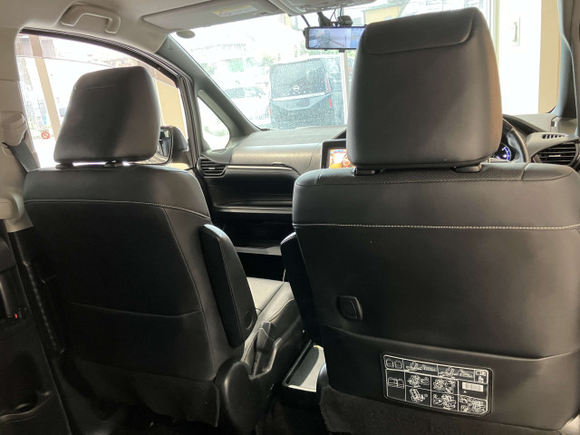 トヨタ エスクァイア 1.8 ハイブリッド Giの中古車
