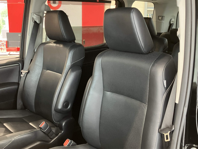 トヨタ エスクァイア 1.8 ハイブリッド Giの中古車