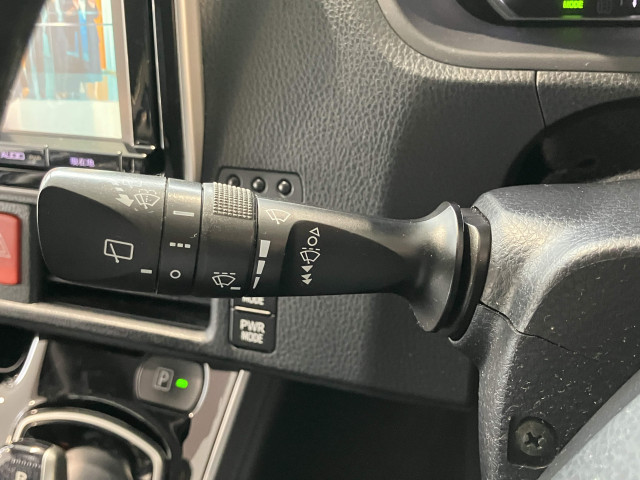 トヨタ エスクァイア 1.8 ハイブリッド Giの中古車