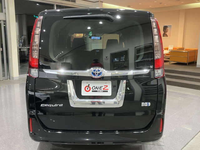 トヨタ エスクァイア 1.8 ハイブリッド Giの中古車