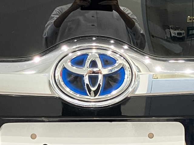 トヨタ エスクァイア 1.8 ハイブリッド Giの中古車
