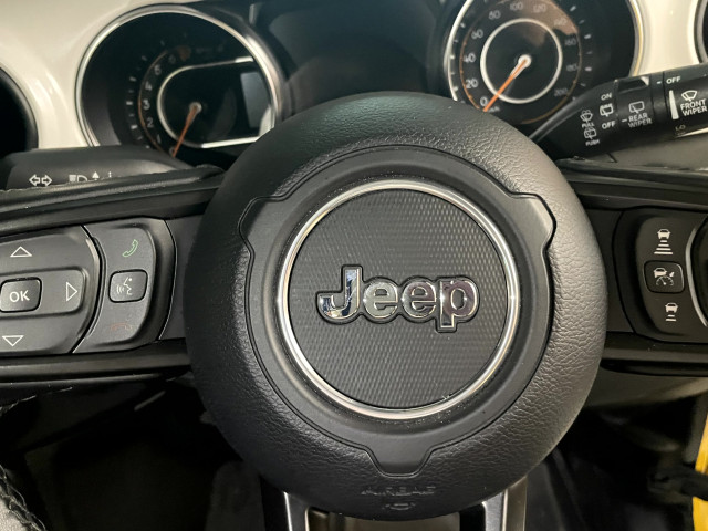ジープ ラングラー アンリミテッド アイランダー 4WDの中古車