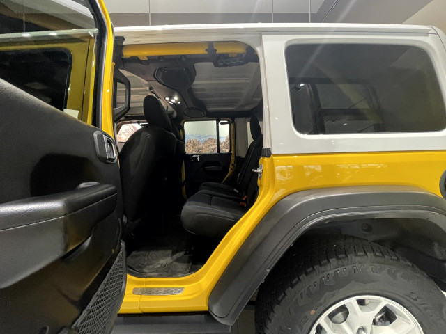 ジープ ラングラー アンリミテッド アイランダー 4WDの中古車