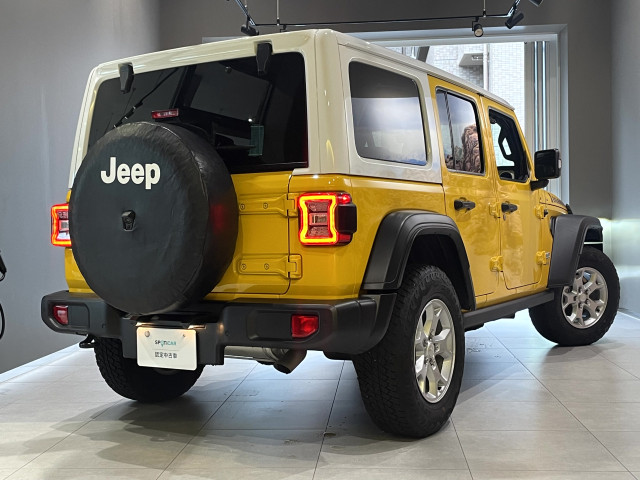 ジープ ラングラー アンリミテッド アイランダー 4WDの中古車