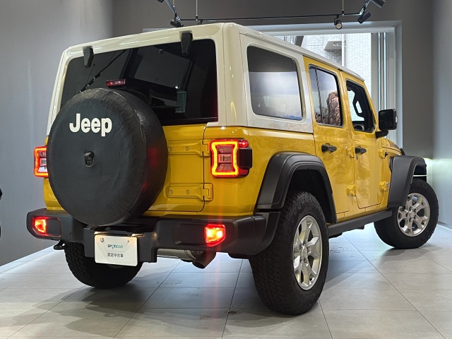 ジープ ラングラー アンリミテッド アイランダー 4WDの中古車