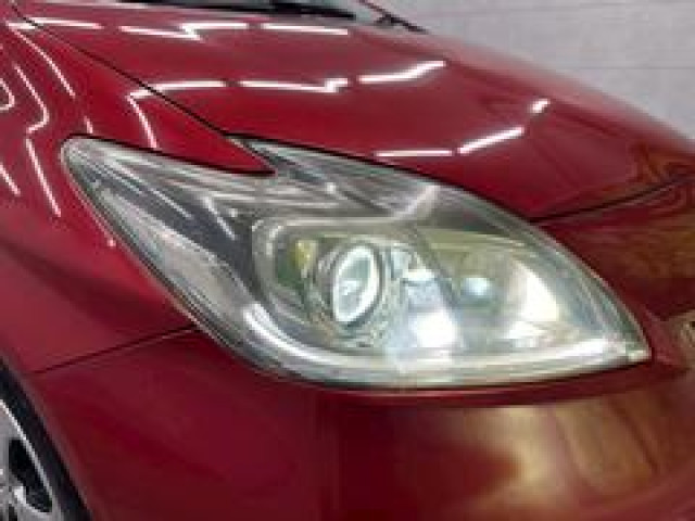トヨタ プリウス Sの中古車