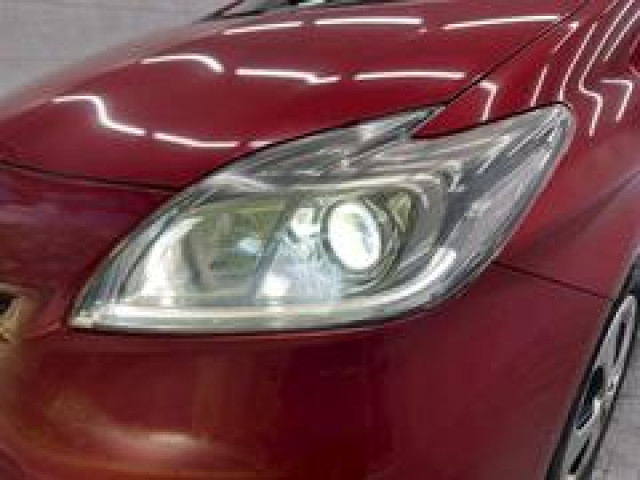 トヨタ プリウス Sの中古車