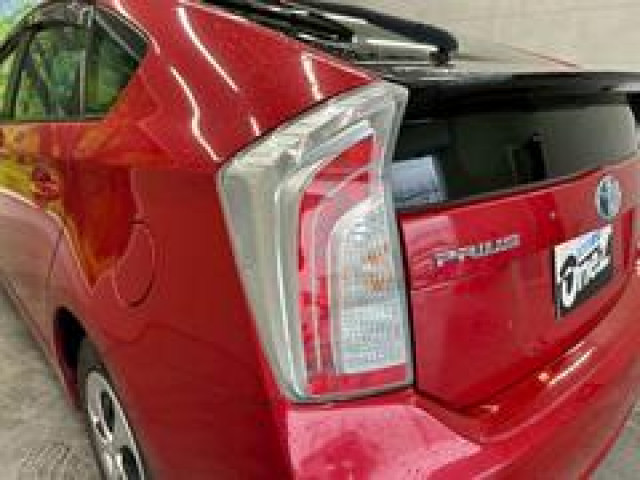 トヨタ プリウス Sの中古車