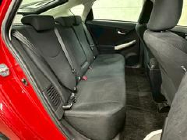 トヨタ プリウス Sの中古車