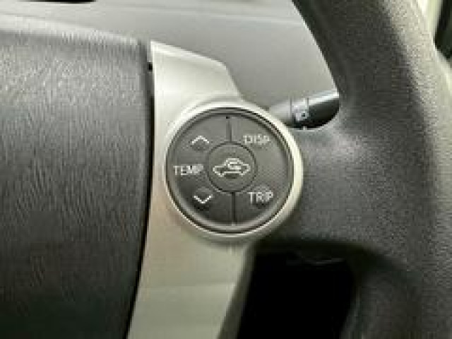 トヨタ プリウス Sの中古車