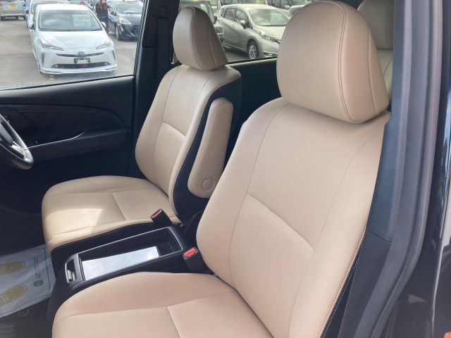 トヨタ エスティマ 2.4 アエラス スマートの中古車