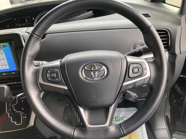 トヨタ エスティマ 2.4 アエラス スマートの中古車