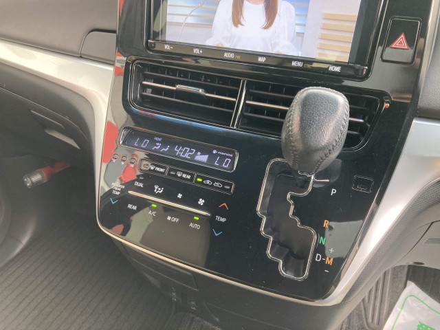 トヨタ エスティマ 2.4 アエラス スマートの中古車