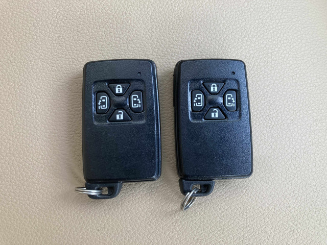 トヨタ エスティマ 2.4 アエラス スマートの中古車