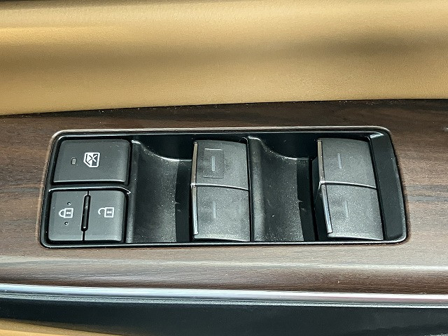 トヨタ クラウン ハイブリッド 3.5 G エグゼクティブの中古車
