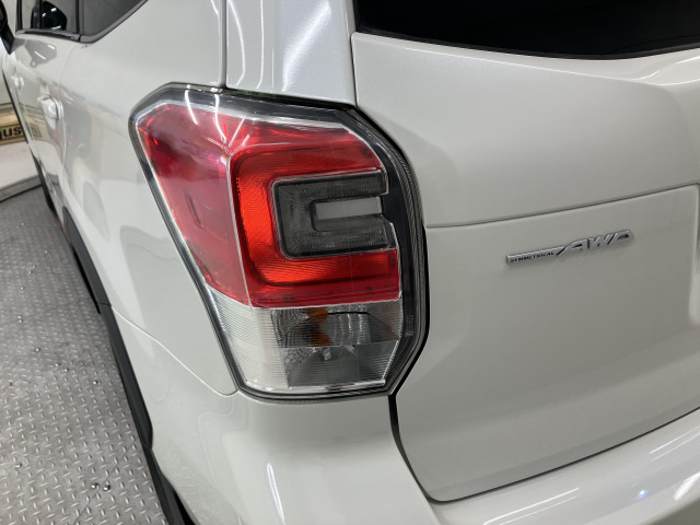 スバル フォレスター 2.0 エックスブレイク カラーアクセント仕様 4WDの中古車