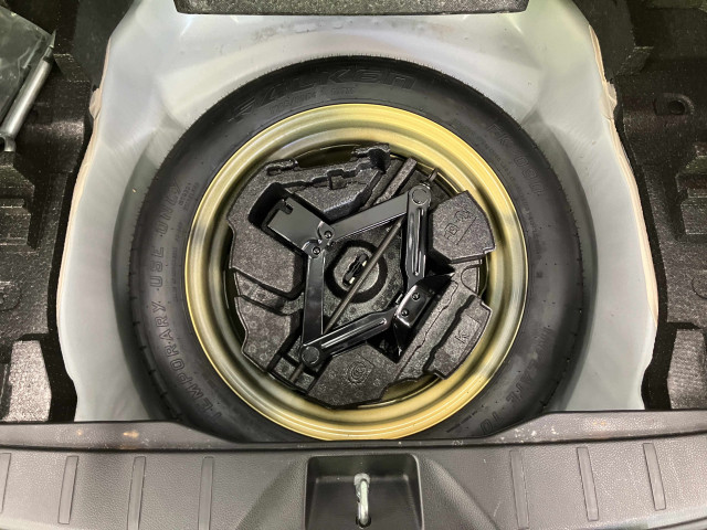 スバル フォレスター 2.0 エックスブレイク カラーアクセント仕様 4WDの中古車