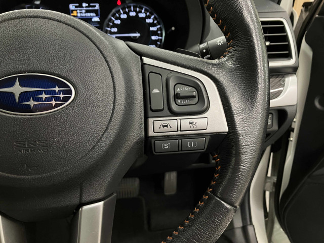 スバル フォレスター 2.0 エックスブレイク カラーアクセント仕様 4WDの中古車