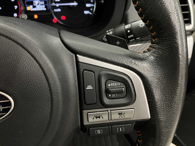 スバル フォレスター 2.0 エックスブレイク カラーアクセント仕様 4WDの中古車