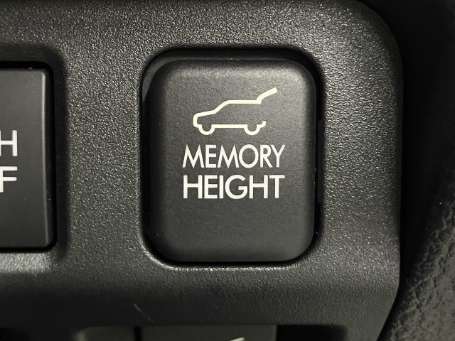スバル フォレスター 2.0 エックスブレイク カラーアクセント仕様 4WDの中古車
