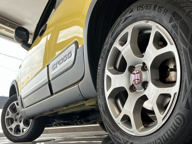 フィアット パンダ クロス 4×4 4WDの中古車