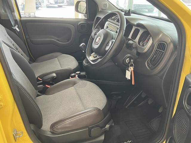 フィアット パンダ クロス 4×4 4WDの中古車