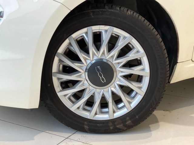 フィアット 500 ツインエア ラウンジの中古車