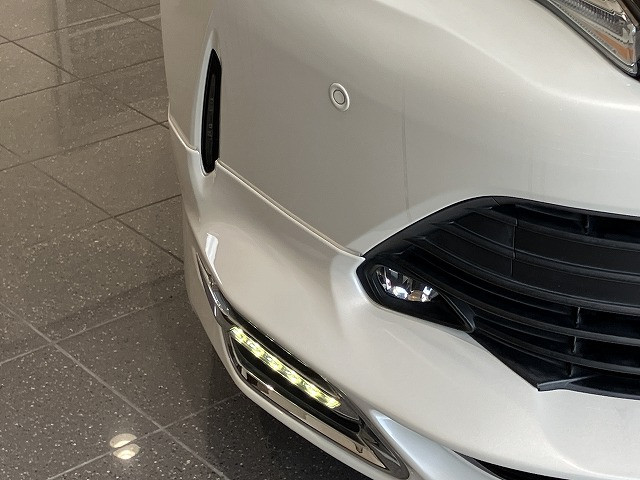トヨタ ハリアー 2.0 プレミアムの中古車