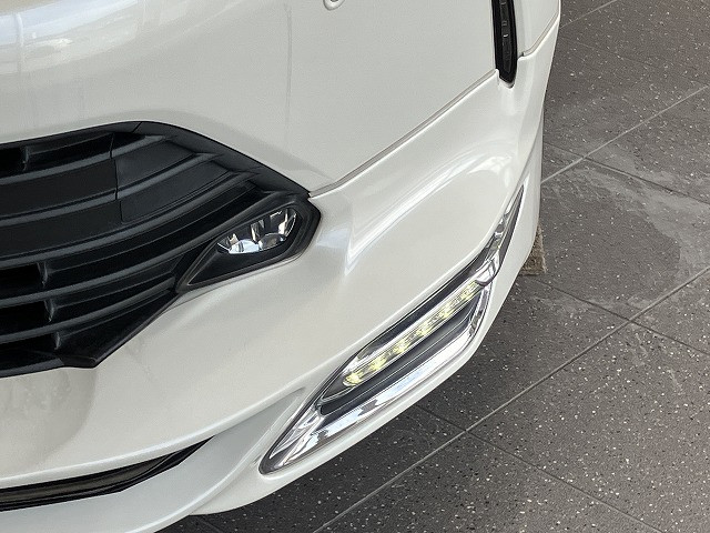 トヨタ ハリアー 2.0 プレミアムの中古車