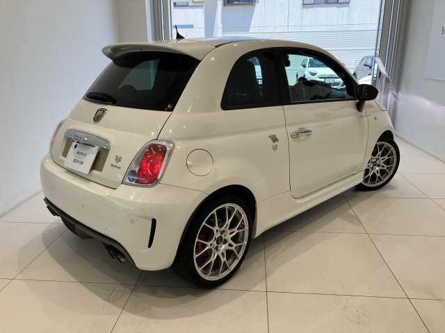 アバルト 595 ツーリズモの中古車