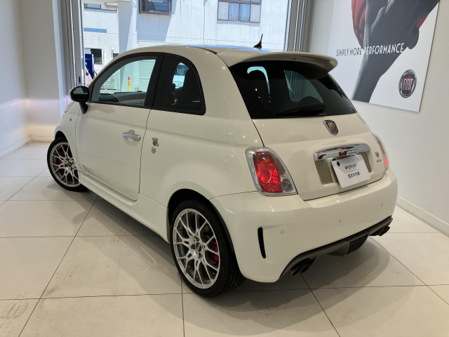 アバルト 595 ツーリズモの中古車