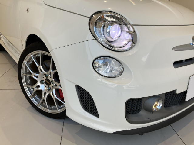アバルト 595 ツーリズモの中古車