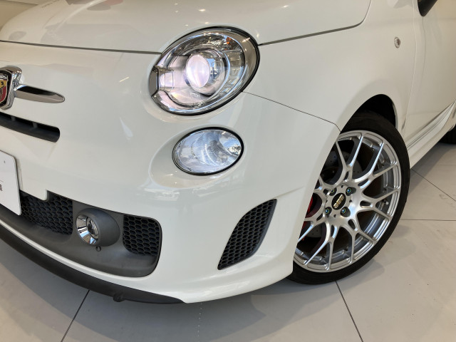 アバルト 595 ツーリズモの中古車