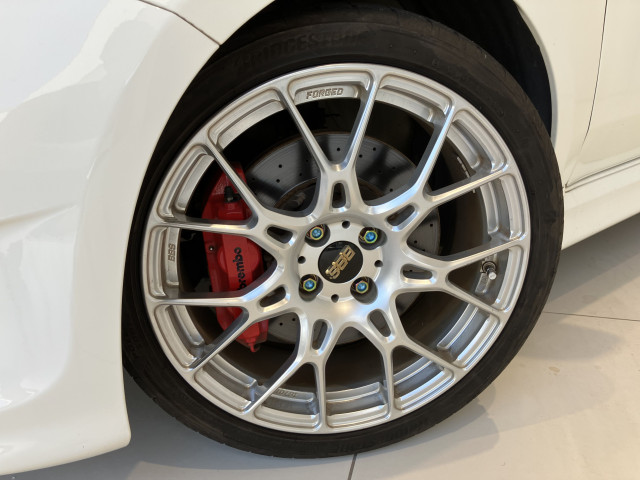 アバルト 595 ツーリズモの中古車